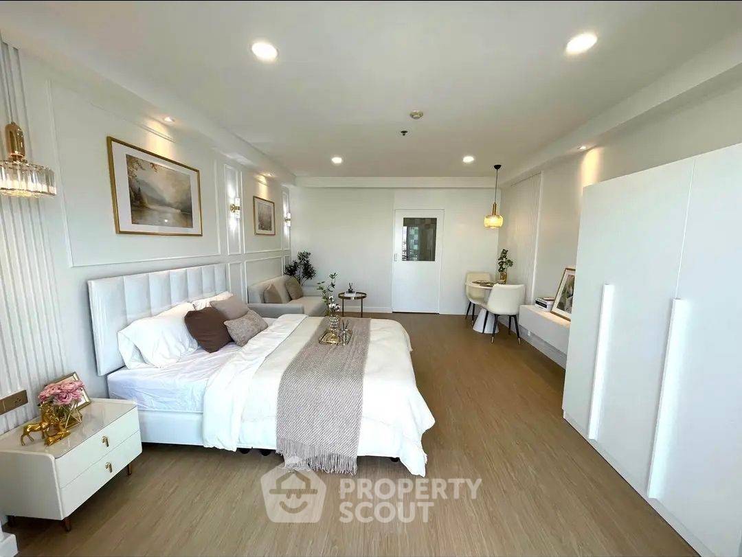 picture Studio Condo at City Living Ratchada Condominium near MRT Thailand Cultural Centre (ID 3358224) - 6/12