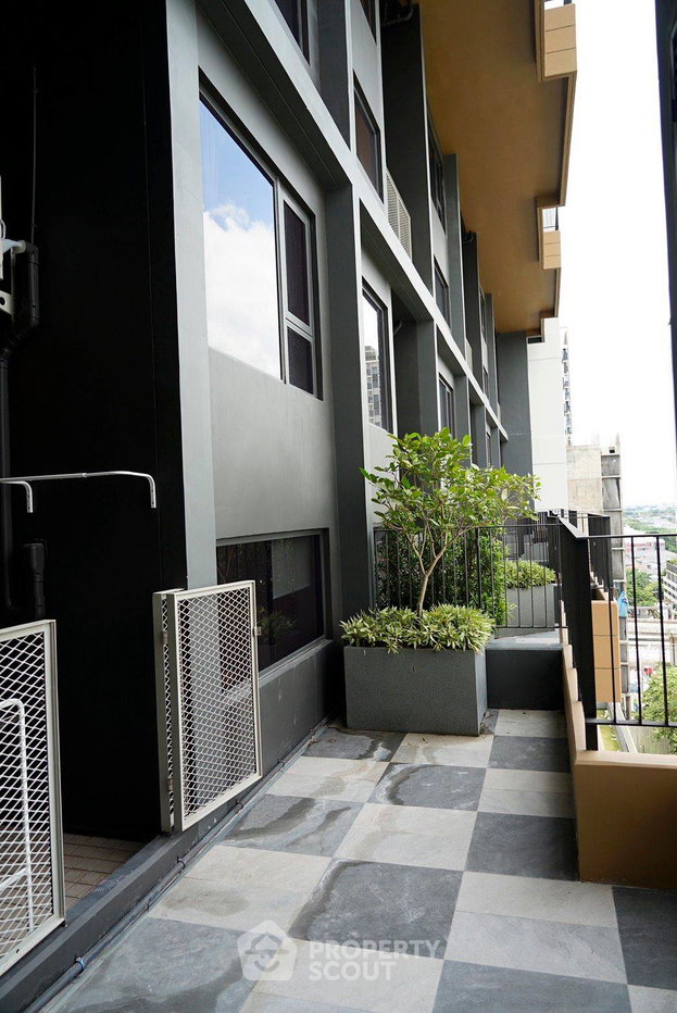 picture 2-BR Condo At Landmark @ Grand Station By Siamese Asset (ID 3358267) - 9/15