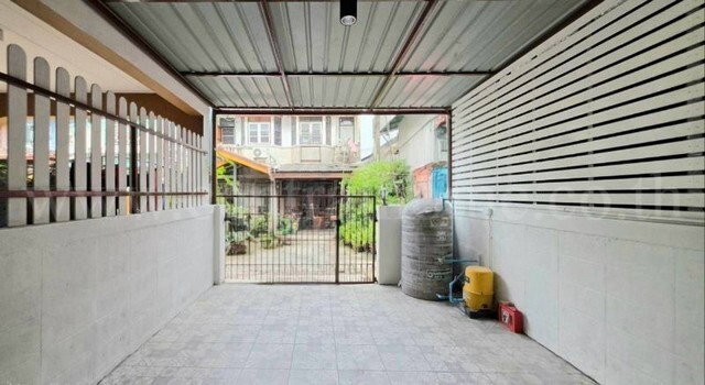 รูป ทาวน์เฮ้าส์ สนามบินน้ำ ซอยนนทบุรี 20 (ซอยโรงน้ำแข็ง) รีโนเวทใหม่ หลังริม ราคาถูก - รูปที่ 4/22