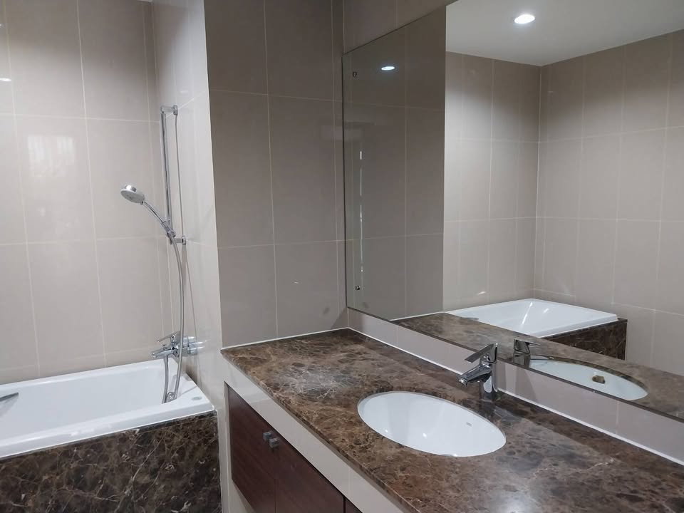 picture Code: 26KJ5255  for rent The Prime 11 Sukhumvit 11 🔥🔥 Line ID: @kjcondo (with @)🔥🔥 - 11/14