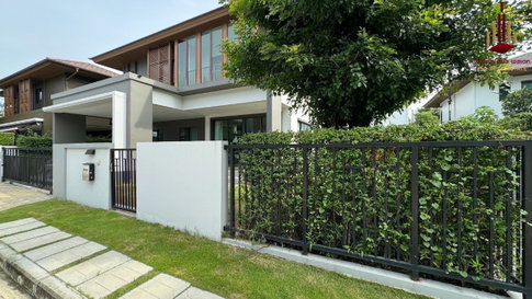 ✨ For Rent: Burasiri Pattanakarn ✨ 💰 Only 120,000 thb/month