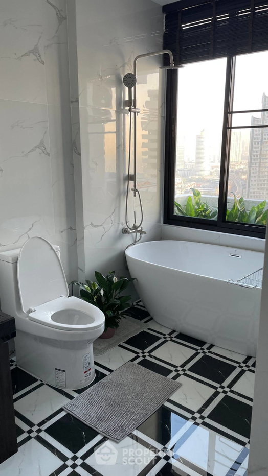 picture 2-BR Condo at Royal River Place in Bang Phong Phang (ID 680728) - 6/10