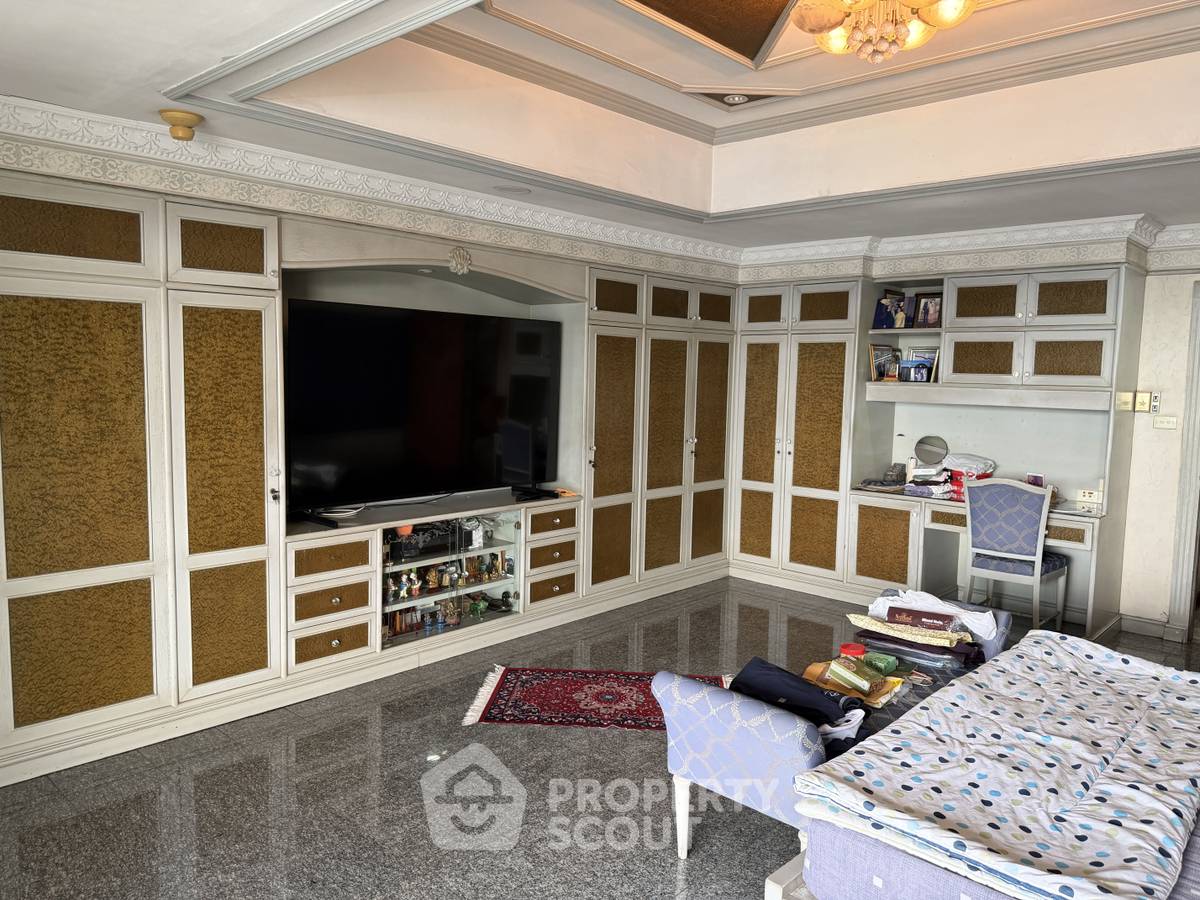 รูป คอนโด 3-ห้องนอน ที่ โอเรียลเต็ล ทาวเวอร์ คอนโดมิเนียม ใกล้ BTS เอกมัย (ID 3358235) - รูปที่ 9/36