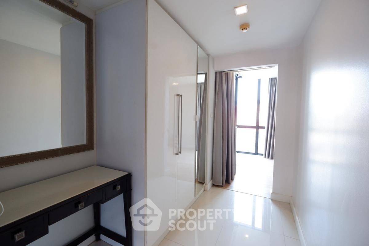 picture 1-BR Condo at Socio Ruamrudee near BTS Nana (ID 1552802) - 8/10