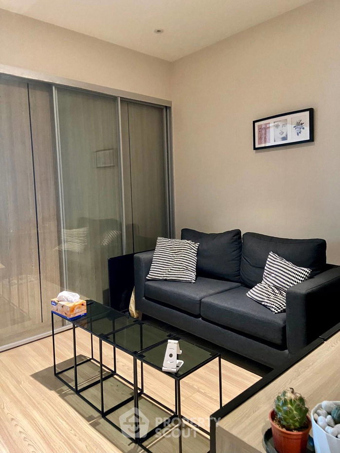 picture 1-BR Condo at Sky Walk Residences near BTS Phra Khanong (ID 1952462) - 3/7