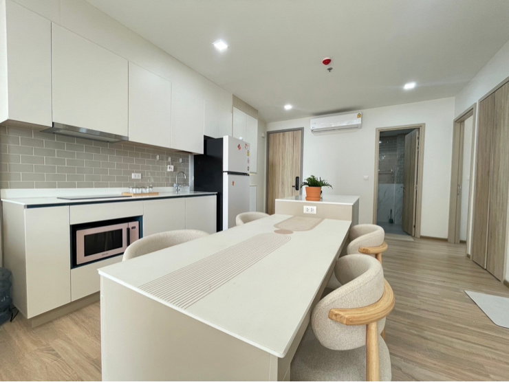 picture For rent 3 bed xt phayathai 50,000 ready to move in  - 9/15