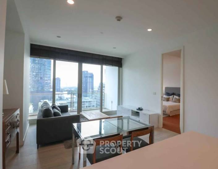 picture Spacious 1-BR 70 Sqm At 185 Rajadamri, 400m To BTS Ratchadamri (ID 3087485) - 4/11