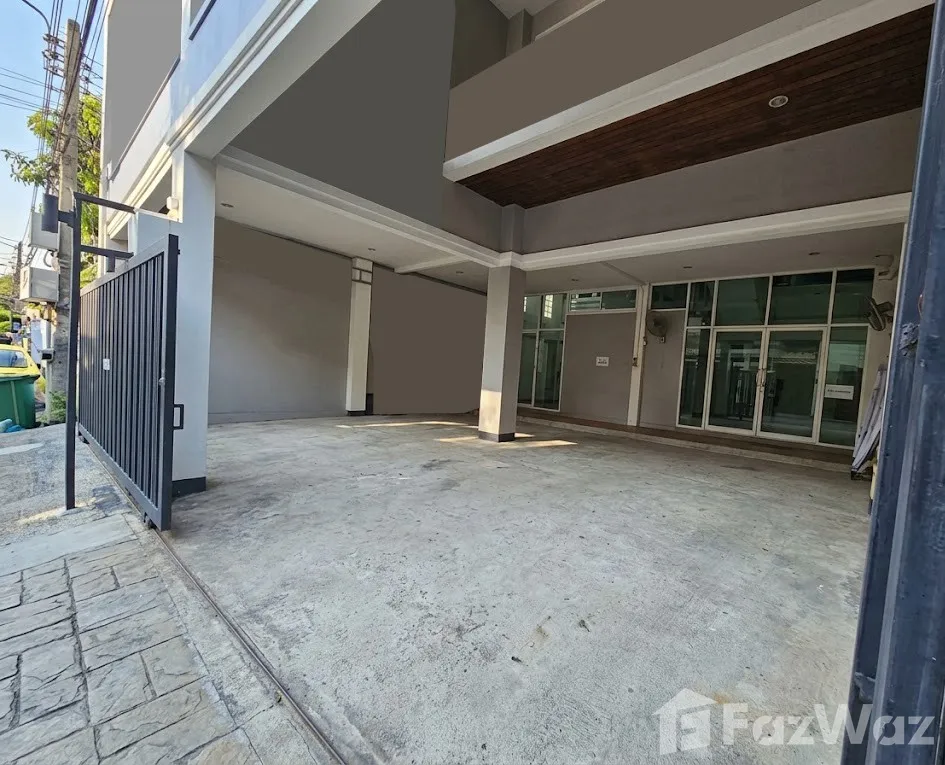 6-bed townhouse for sale, 580 sqm, 12.5 sq wah, Bang Na