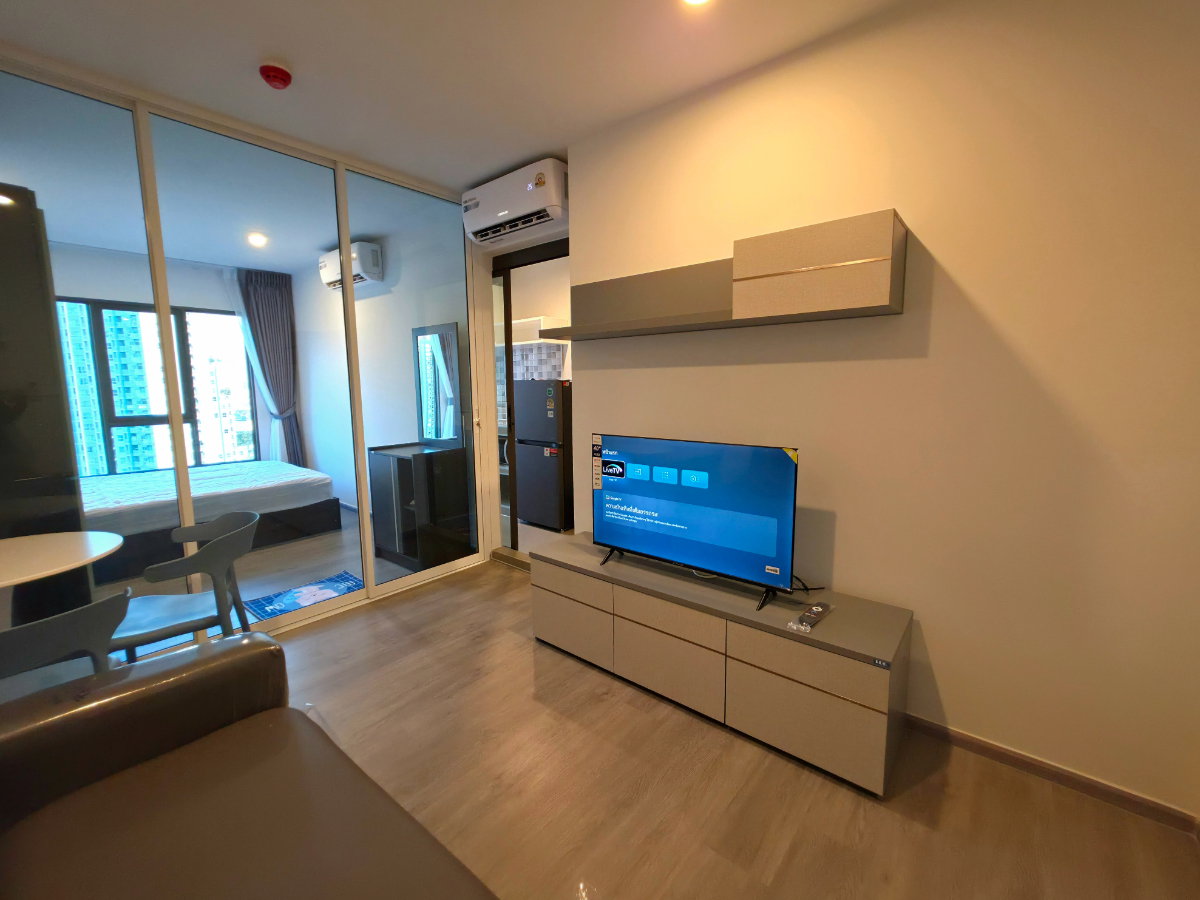รูป อาคาร A**ห้องใหม่มือ 1 แต่งเสร็จ ให้เช่าเลยครับ วิวสวยมากๆ** Regent Home วุฒากาศ ทำเล BTS วุฒากาศเพียง 300 เมตร พร้อมอยู่ มีเครื่องซักผ้า!! - รูปที่ 3/51