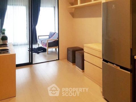 1-BR Condo at Noble Ploenchit near BTS Phloen Chit (ID 3010149)