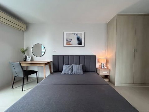 Special discount 48 sqm. near MRT Ladprao