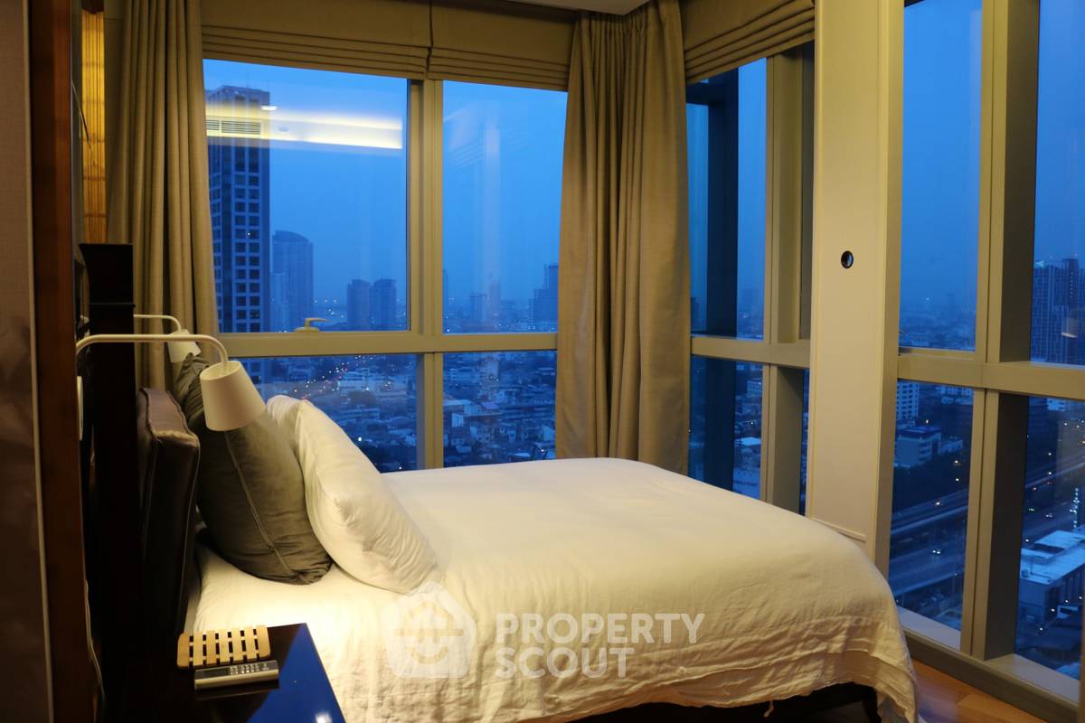 picture 2-BR Condo at The River Condominium near BTS Saphan Taksin (ID 513423) - 3/4