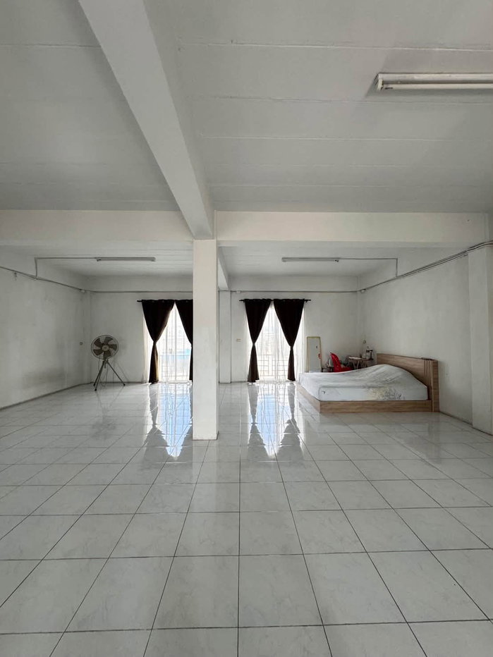 รูป ให้เช่าอาคารพาณิชย์ 2 คูหา 3 ชั้น เครือสหพัฒน์ ศรีราชา - รูปที่ 20/23