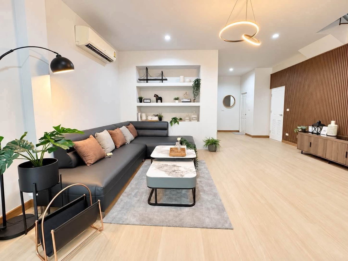 รูป ขายทาวน์โฮมรีโนเวทใหม่ หลังริม ม.สวนเสือปาล์มฮิลล์ สวนเสือ ศรีราชา - รูปที่ 14/36