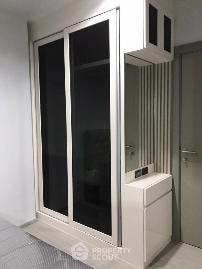 picture 1-BR Condo at Life Asoke - Rama 9 near MRT Phra Ram 9 (ID 629358) - 8/10