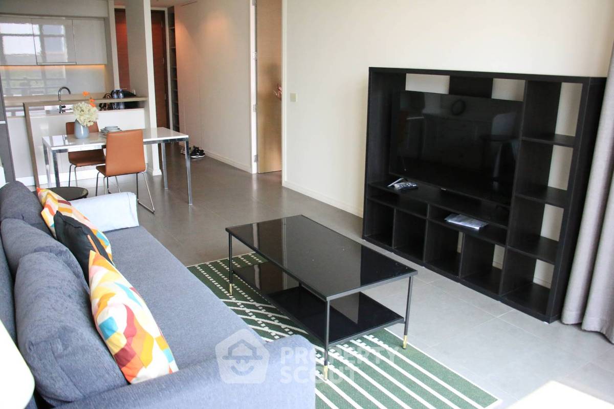 picture Spacious 1-BR 69 Sqm At The River Condominium Near BTS Saphan Taksin (ID 1494274) - 1/5