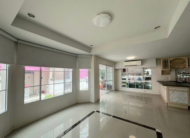 รูป ขาย บ้านเดี่ยว สีวลี บางกรวย นนทบุรี ขนาด 65.6 ตร.ว. พื้นที่ใช้สอย 250 ตร.ม. 3 นอน 3 น้ำ ทำเลติดถนนใหญ่ 7,900,000 บาท - รูปที่ 12/17