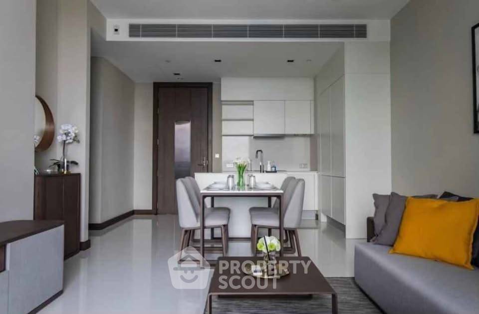 รูป ห่าง BTS นานา 20 เมตร | คอนโด 2 ห้องนอน Q1 Sukhumvit (ID 3039416) - รูปที่ 1/10