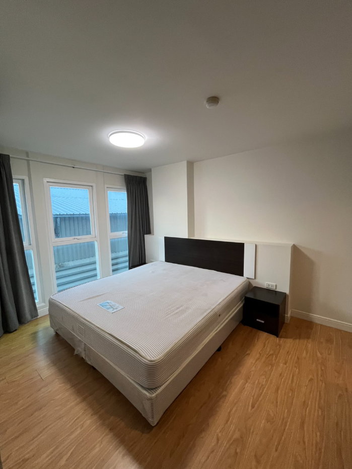 picture 2 bedrooms type near MRT yellow line / Line : @966veldg - 4/26