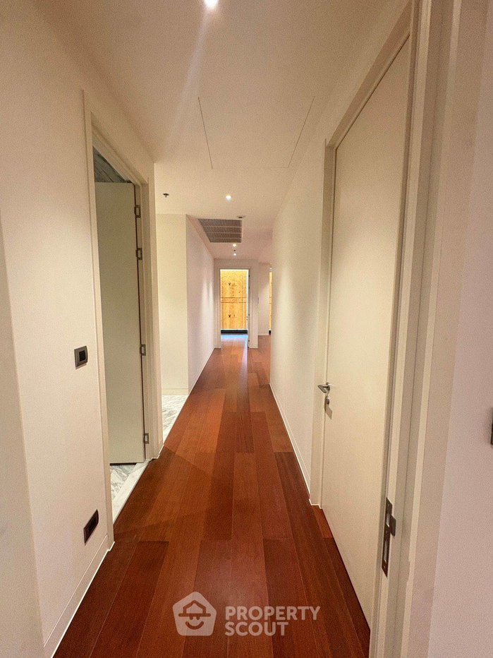 picture 23rd-Floor 3-BR Condo At Khun By Yoo Near BTS Thong Lor (ID 3361194) - 8/20