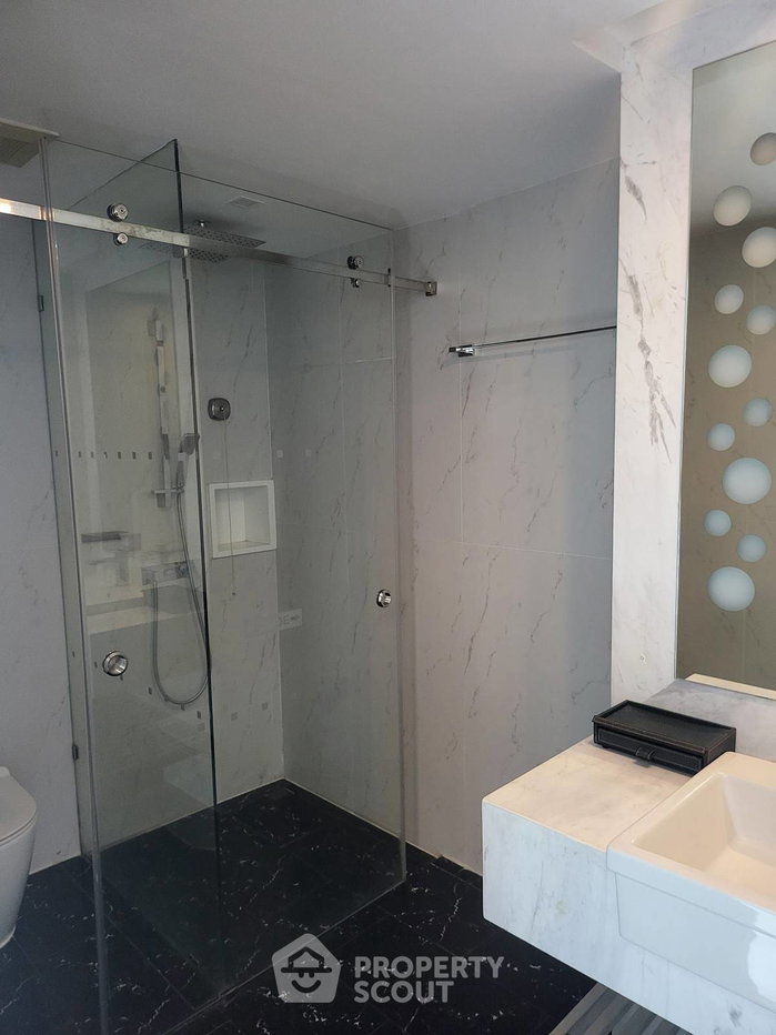 picture 2-BR Serviced Apt. near Phratamnak (ID 1143367) - 11/13