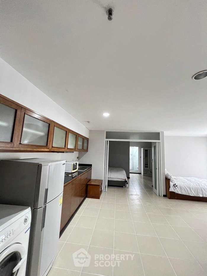 picture 2-BR Condo at Wittayu Complex near BTS Phloen Chit (ID 1546833) - 5/15
