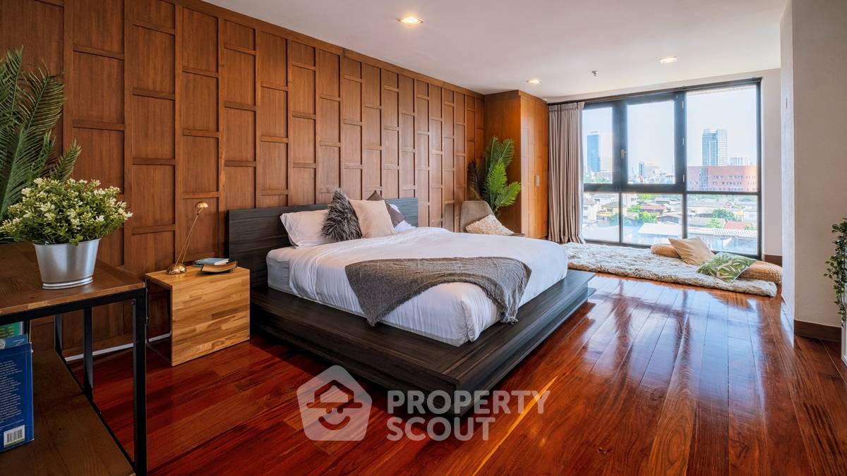 picture Spacious 3-BR 240 Sqm At Polo Park Condominium Near MRT Lumphini (ID 515048) - 8/20