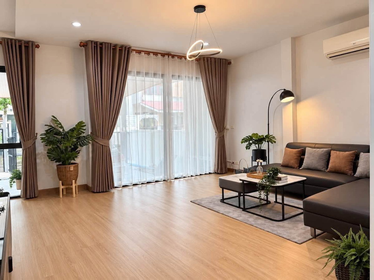 รูป ขายทาวน์โฮมรีโนเวทใหม่ หลังริม ม.สวนเสือปาล์มฮิลล์ สวนเสือ ศรีราชา - รูปที่ 18/36