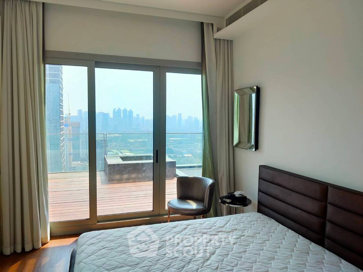 picture 2-BR Condo at 185 Rajadamri near BTS Ratchadamri (ID 514248) - 6/15