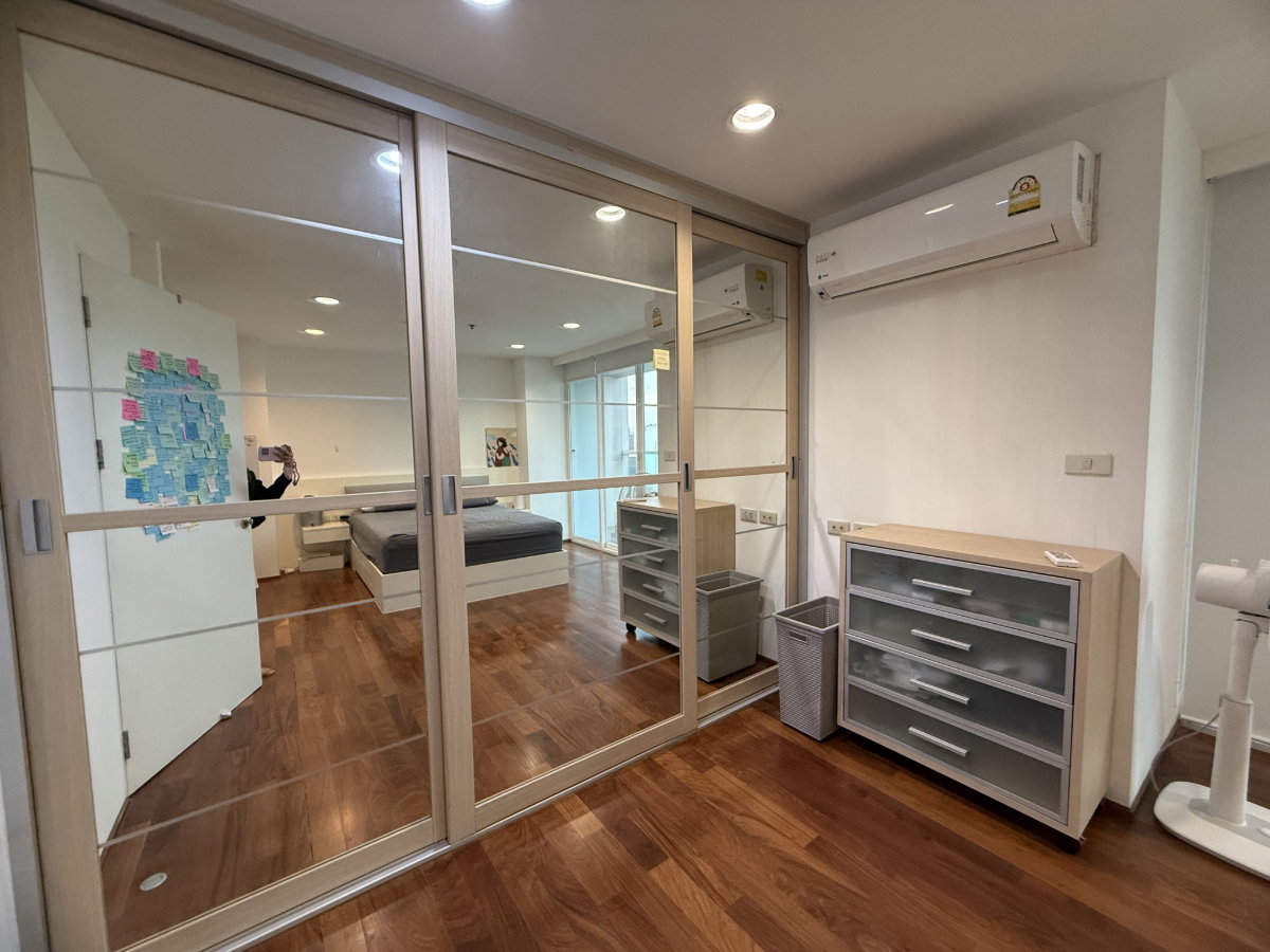 picture ✨ URBANA LANGSUAN | Spacious 3-Bed City Residence ✨  🐕 Pet-Friendly – Small Dogs Welcome! - 12/30