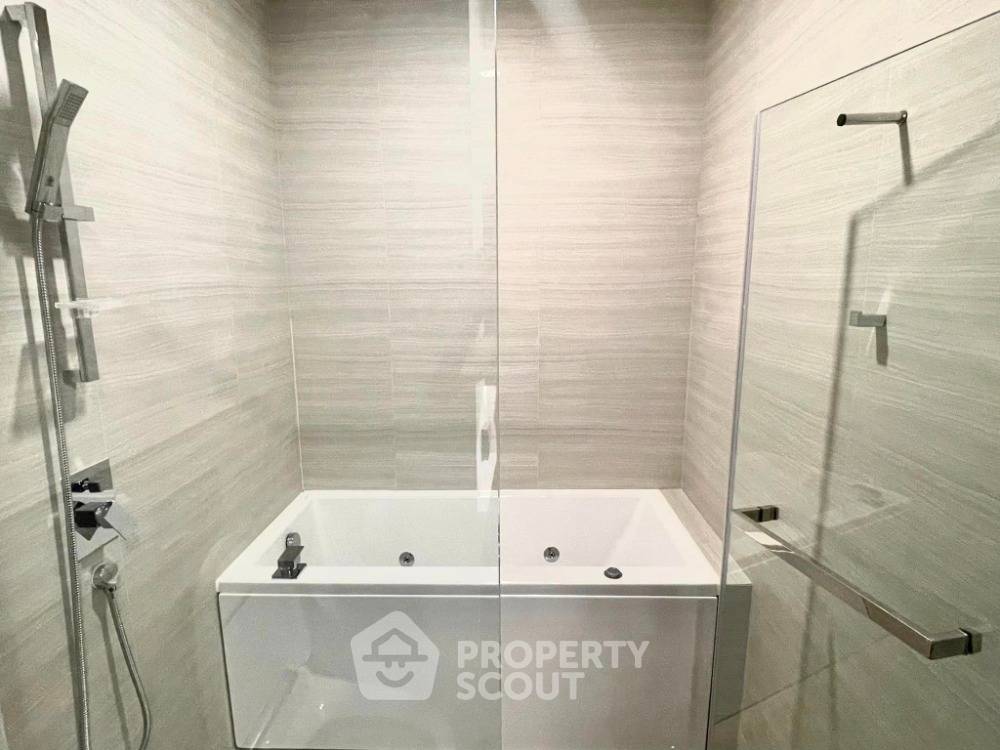 picture 34th-Floor 2-BR At Park Origin Thonglor Near BTS Thong Lor (ID 1237042) - 3/6