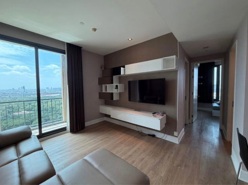 Unit Available at Equinox Phahol-Vibhavadi Multiple units available—prices negotiable! 