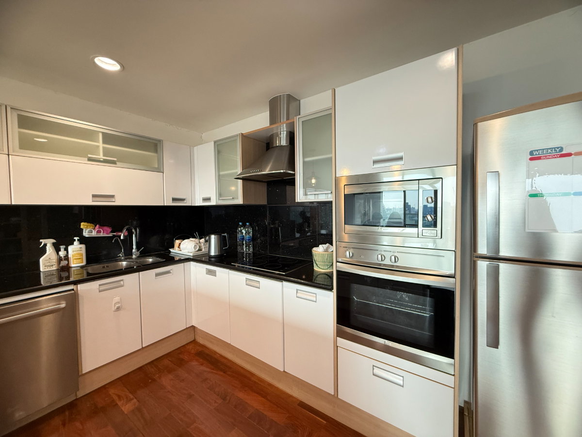 picture ✨ URBANA LANGSUAN | Spacious 3-Bed City Residence ✨  🐕 Pet-Friendly – Small Dogs Welcome! - 24/30