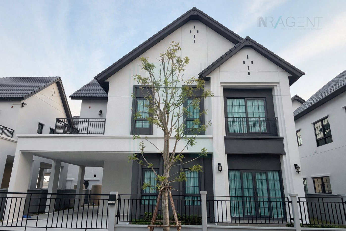 รูป ให้เช่าบ้านเดี่ยว 2 ชั้น เซนโทร บางนา 4 ห้องนอน 5 ห้องน้ำ - รูปที่ 1/8