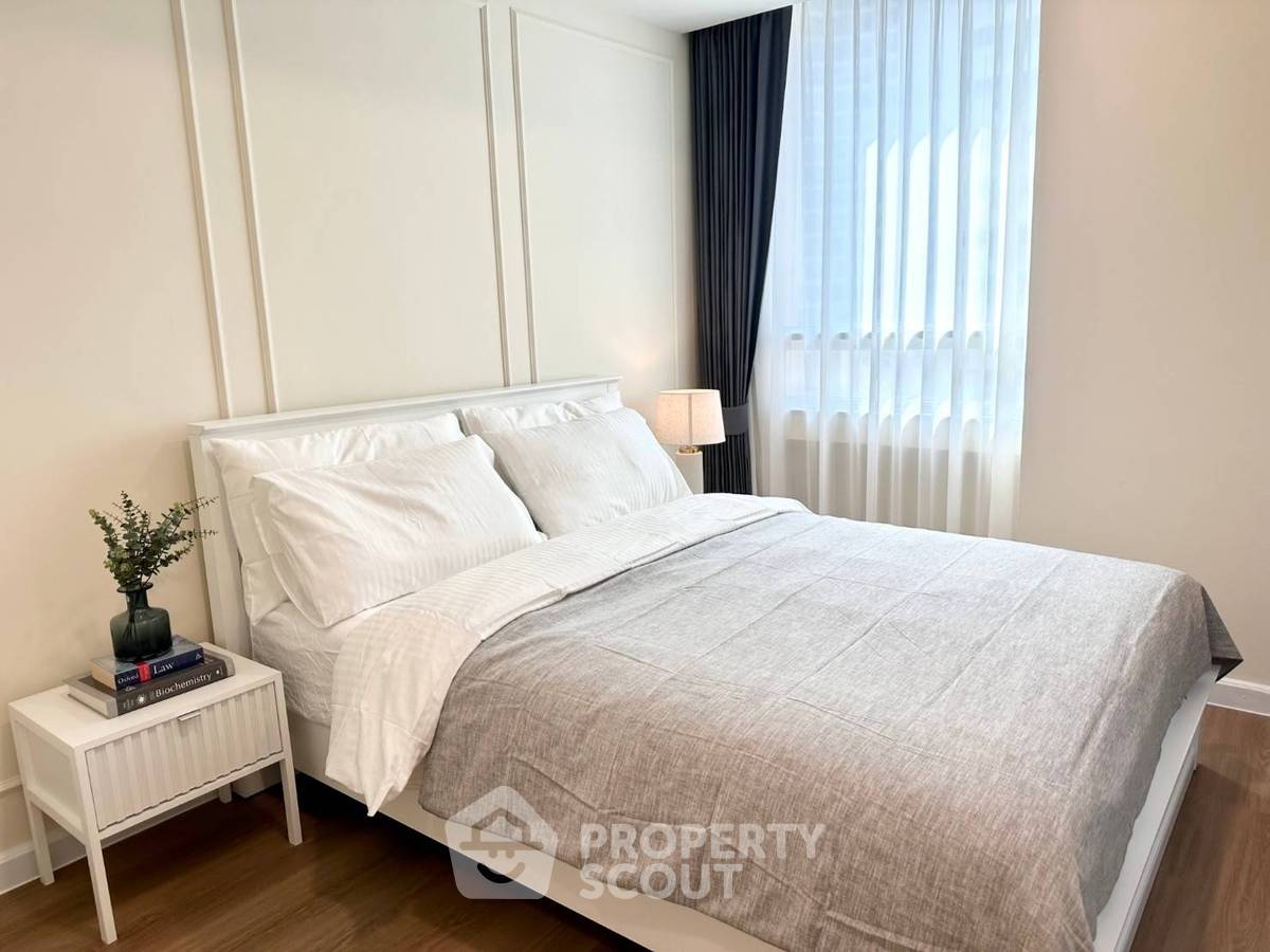 picture 16th-Floor 3-BR Grand Langsuan Condominium Near BTS Ratchadamri (ID 2069937) - 14/17