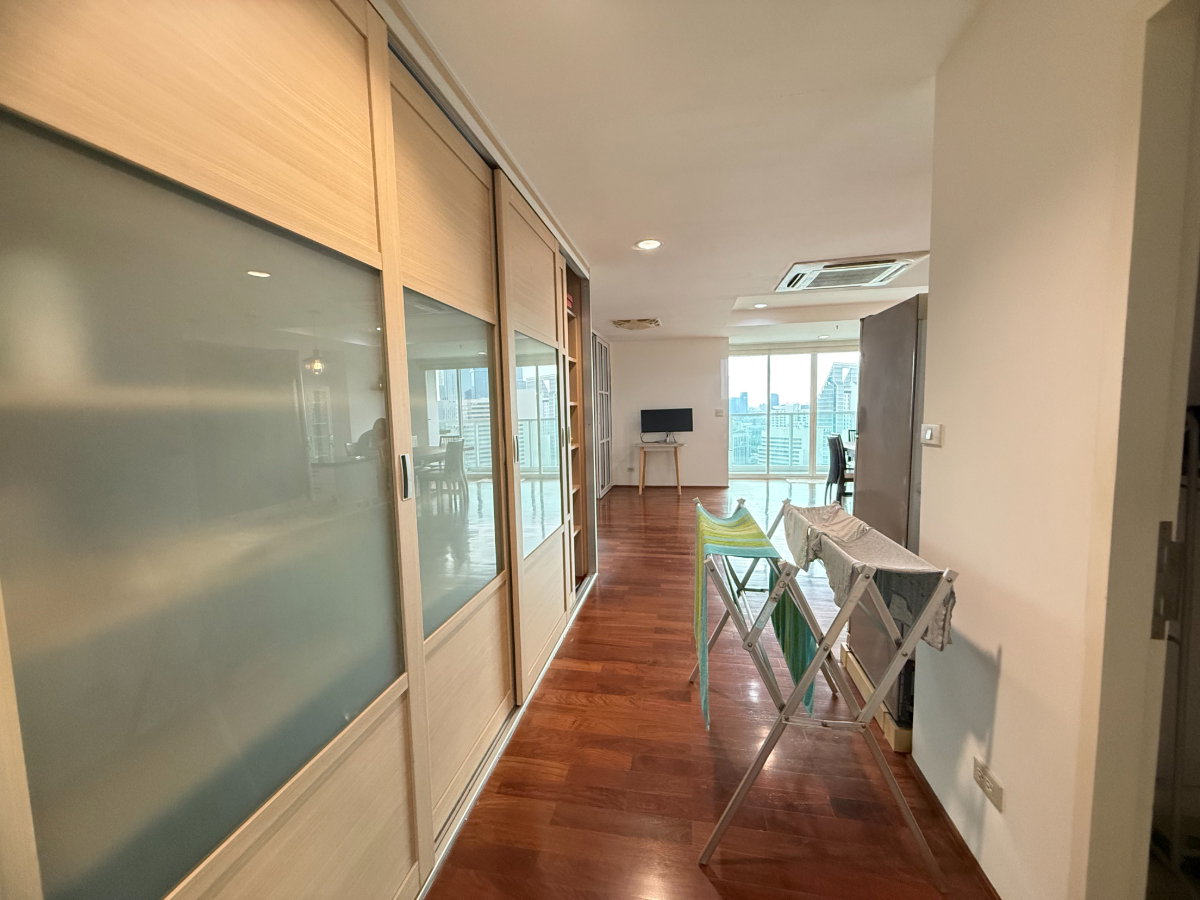 picture ✨ URBANA LANGSUAN | Spacious 3-Bed City Residence ✨  🐕 Pet-Friendly – Small Dogs Welcome! - 29/30