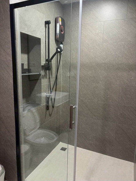 picture **For Rent | The Livin Phetkasem — 1-Bedroom Condo with BTS/MRT Train View** - 12/15