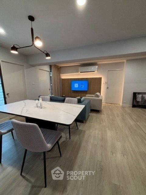 รูป คอนโด 3 ห้องนอน Thonglor Tower Condominium ใกล้ BTS ทองหล่อ (ID 2415145) - รูปที่ 4/17