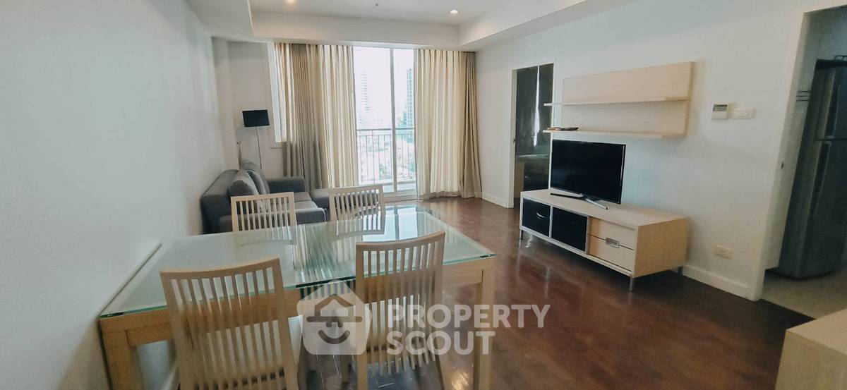picture 60 Sqm 1-BR At Baan Siri 24 Near BTS Phrom Phong (ID 515058) - 4/11