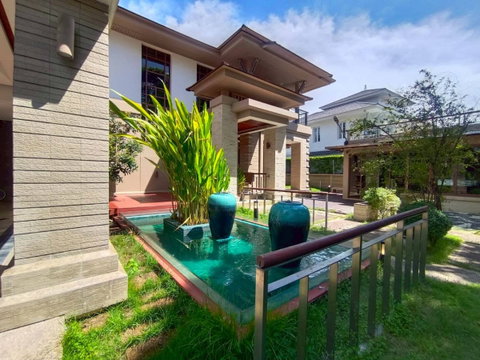 ขายบ้านเดี่ยวหรู Narasiri Pattanakarn-Srinakarin 160.5 ตร.ว. 425 ตร.ม.