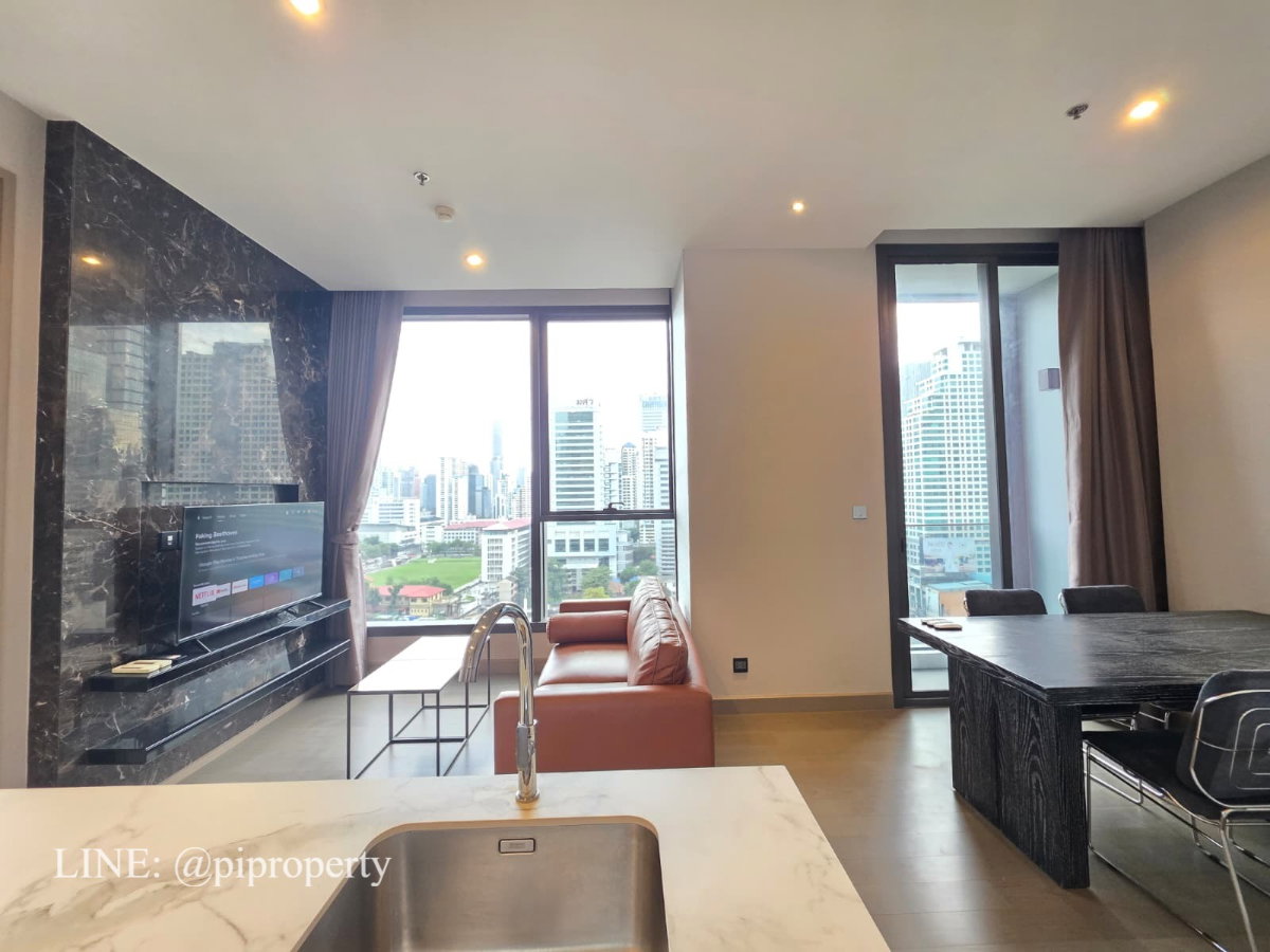 picture MRT 0 meter Luxury condo 1Bed unit for rent in The Esse at Singha Complex. Fully furnished and ready to move in. - 5/31