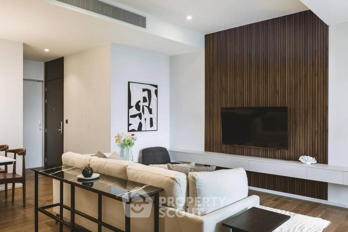 picture 2-BR Condo at Muniq Langsuan near BTS Ratchadamri (ID 2999190) - 3/6