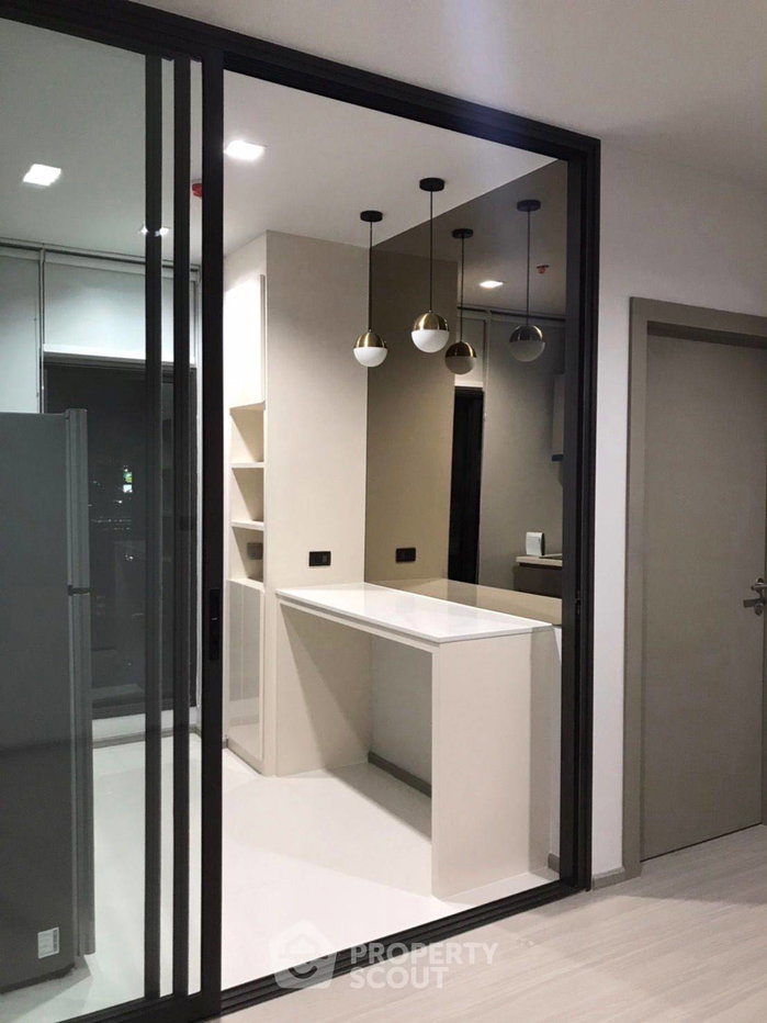 picture 1-BR Condo at Life Asoke - Rama 9 near MRT Phra Ram 9 (ID 629358) - 3/10