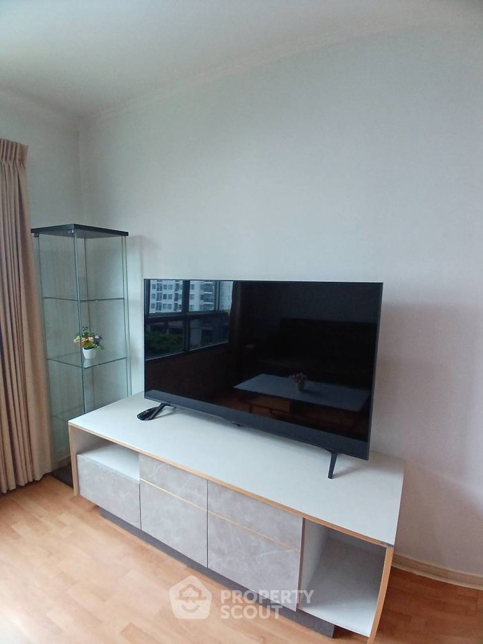 picture 2-BR Condo At Lumpini Ville Ramkhamhaeng 44, 65 Sqm (ID 3360819) - 6/7