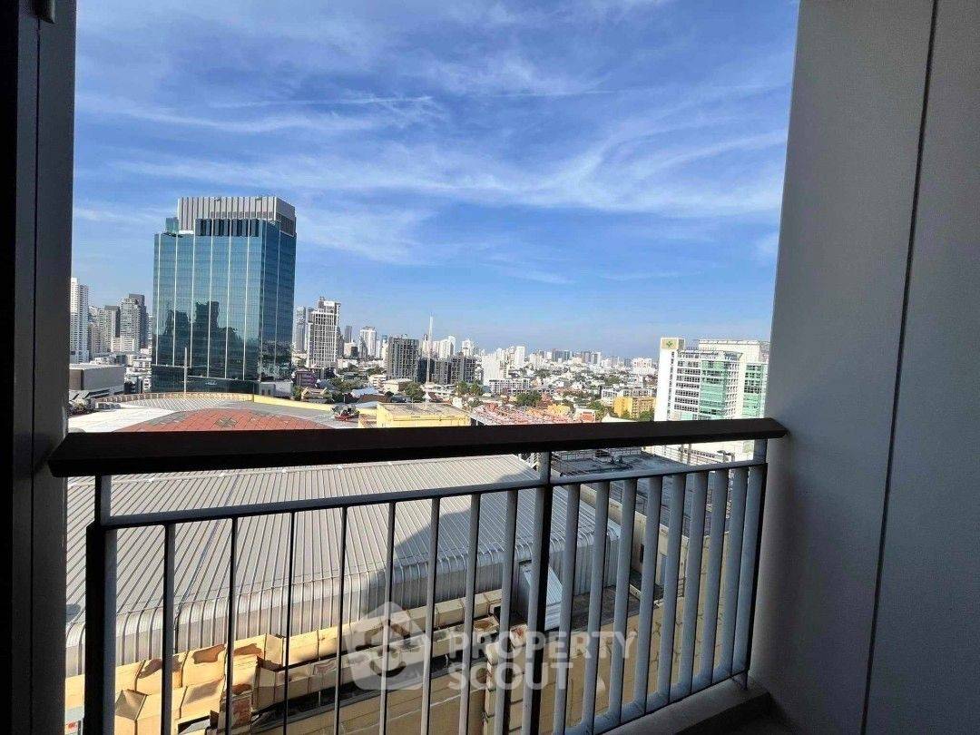 รูป ใกล้ BTS เอกมัย 200 ม. คอนโด 1 ห้องนอน ชั้น 17 Rhythm Sukhumvit 42 (ID 1993257) - รูปที่ 3/5
