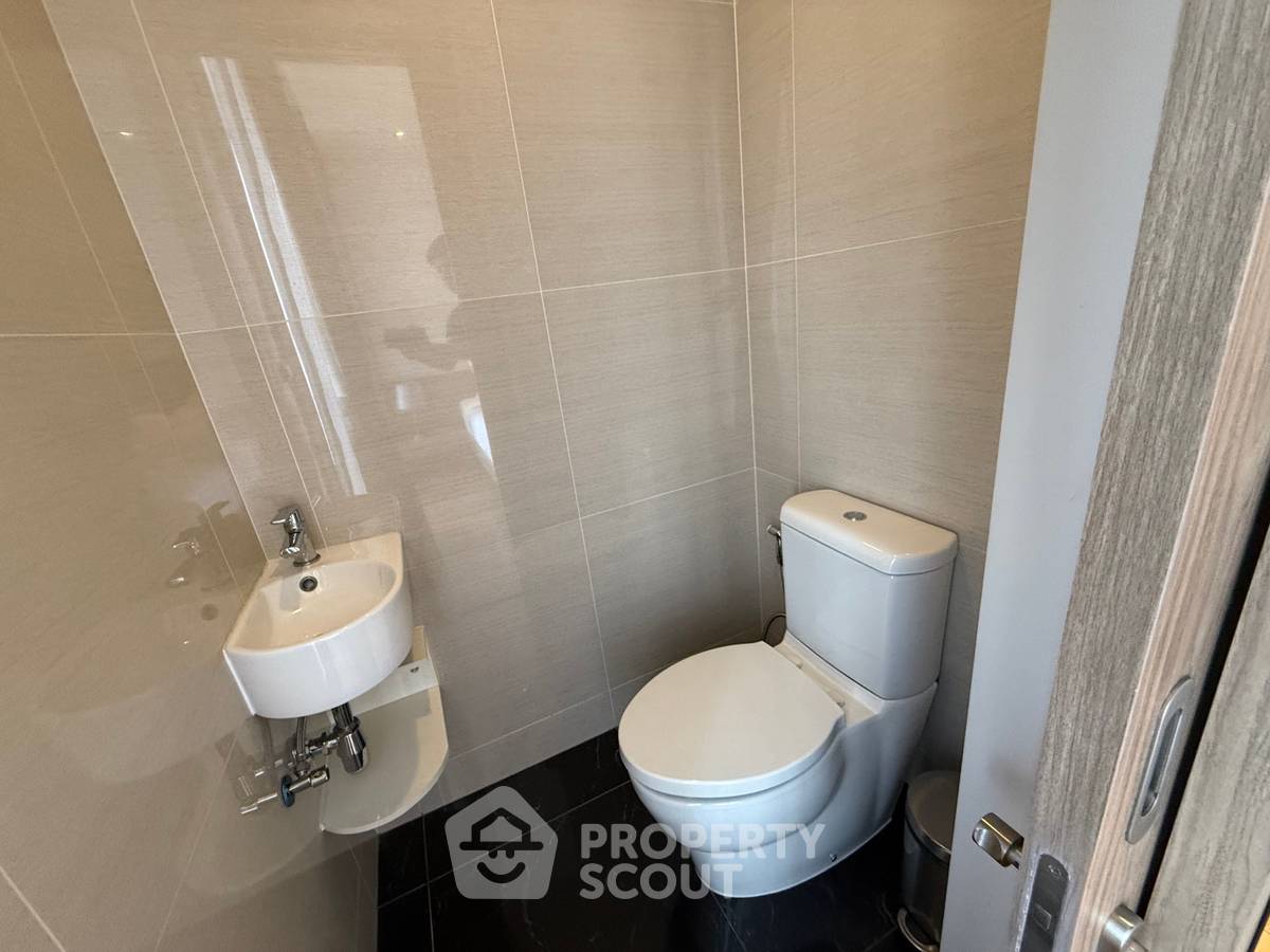 รูป คอนโด 1-ห้องนอน ที่ วาลเด้น อโศก ใกล้ MRT สุขุมวิท (ID 1922426) - รูปที่ 23/23