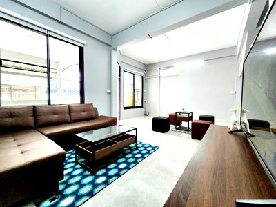 Townhouses for rent Thiam Ruam Mit Road : 🏡✨ For Rent | 2-Storey Detached House | Ratchada–Huai Khwang 📍 Great location near MRT Huai Khwang 🏫 Close to International Schools