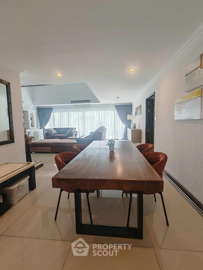 picture 2-BR Condo At Executive Residence II & IV, Phratamnak (ID 2387720) - 27/29