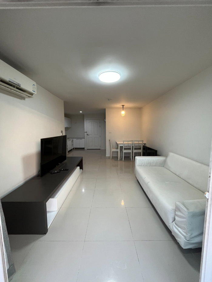 picture 2 bedrooms type near MRT yellow line / Line : @966veldg - 11/26