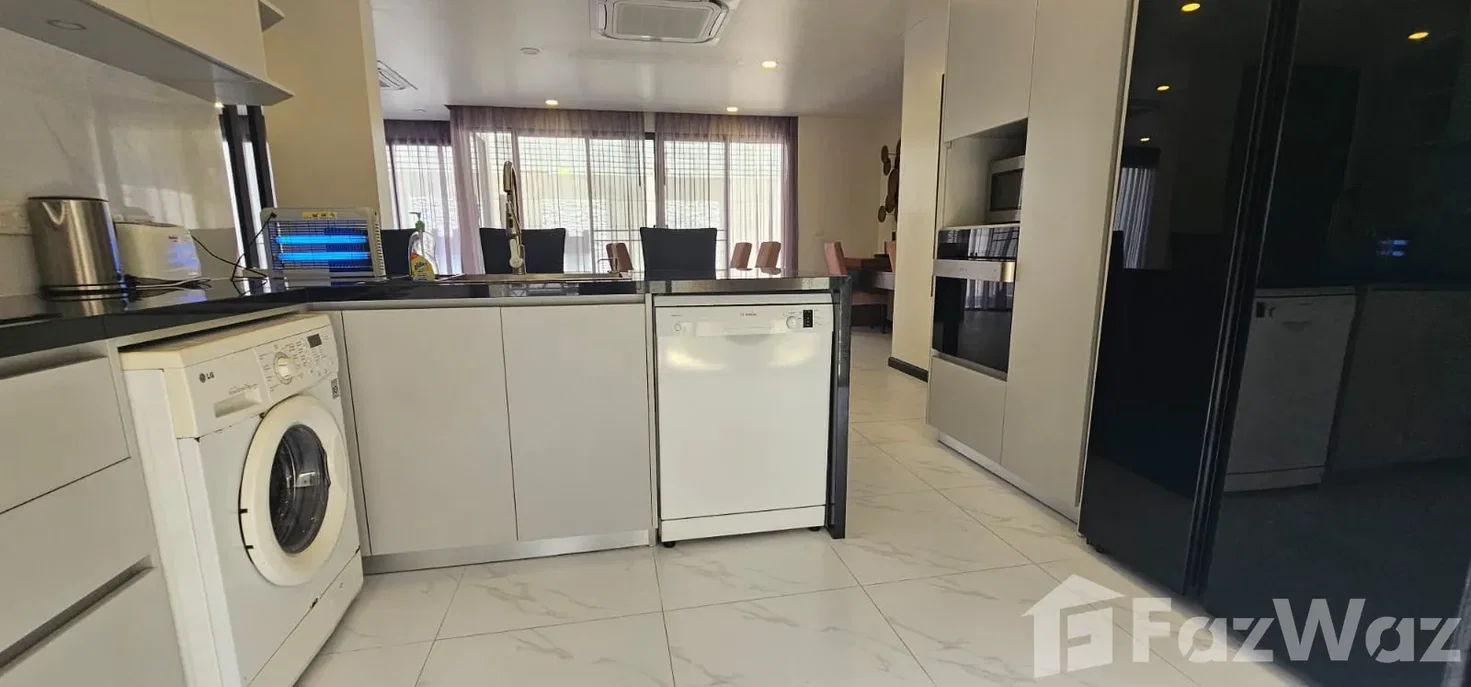 picture 2 Bedroom Townhouse for sale in Rawai, Phuket 6831059 - 11/23